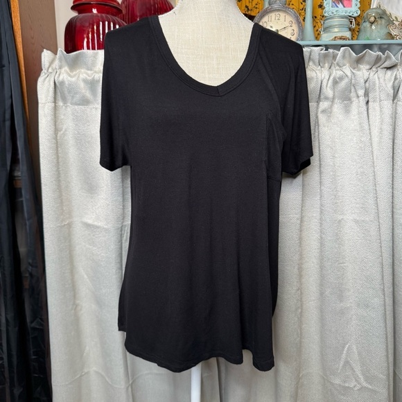Honeydew Intimates Black Relaxed Short Sleeve Tee - Picture 2 of 6